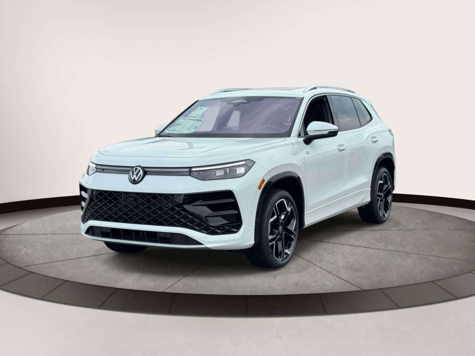 2026 Volkswagen Tiguan 2.0T SEL R-Line Turbo
