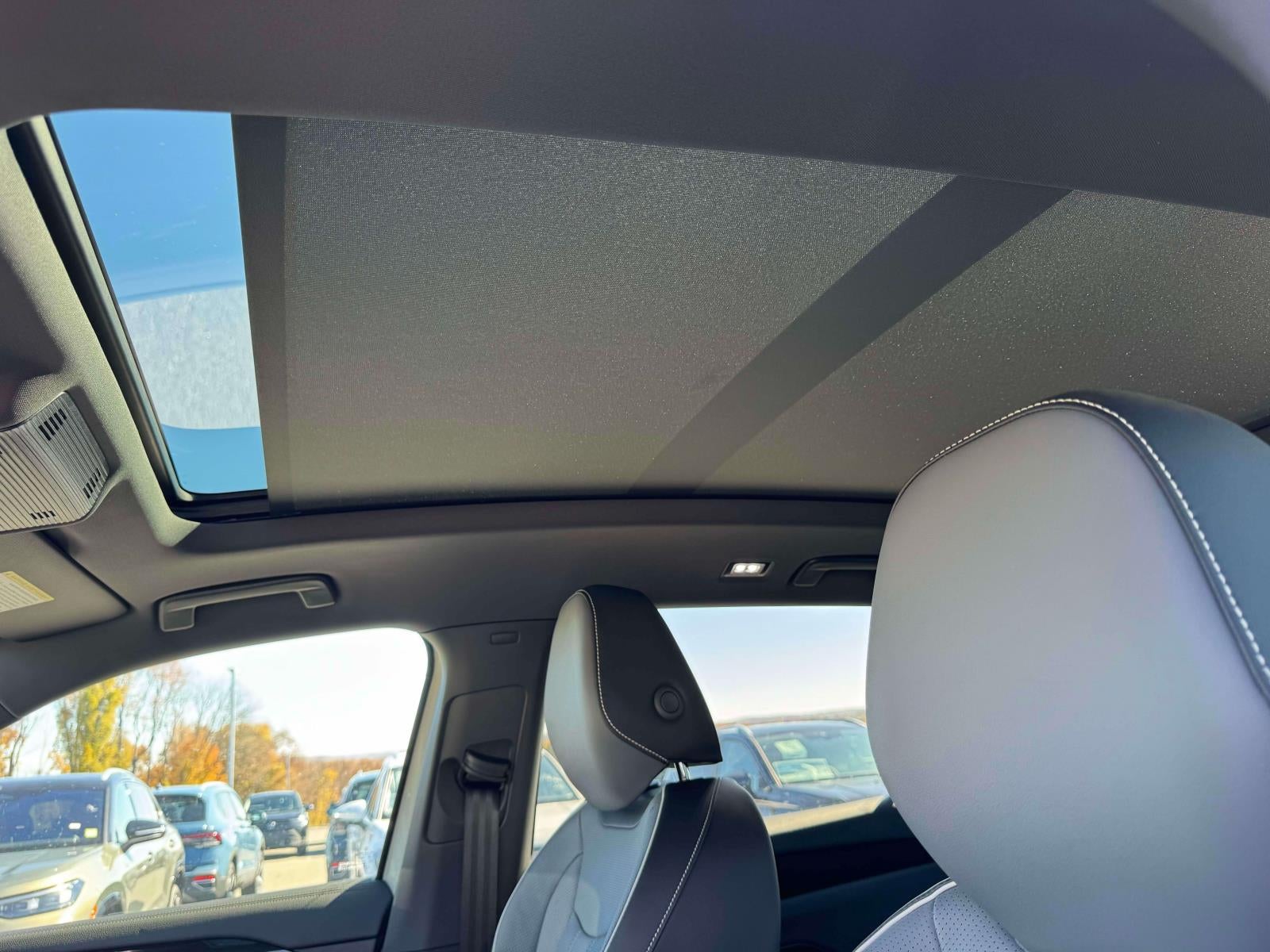 2027 Volkswagen Tiguan 2.0T SEL