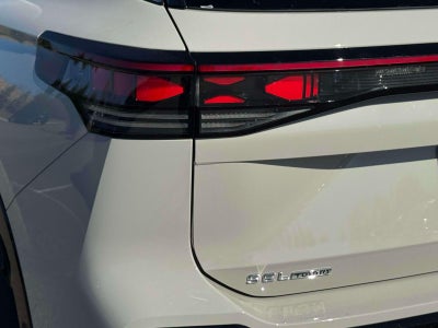 2027 Volkswagen Tiguan 2.0T SEL