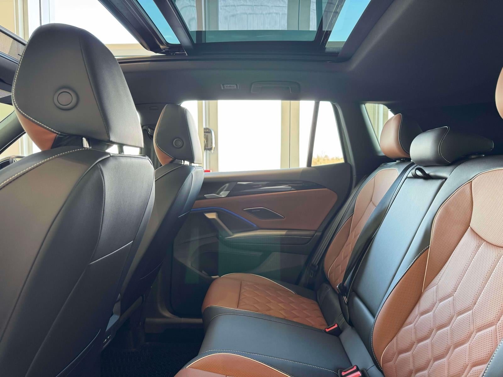 2026 Volkswagen Tiguan 2.0T SEL R-Line