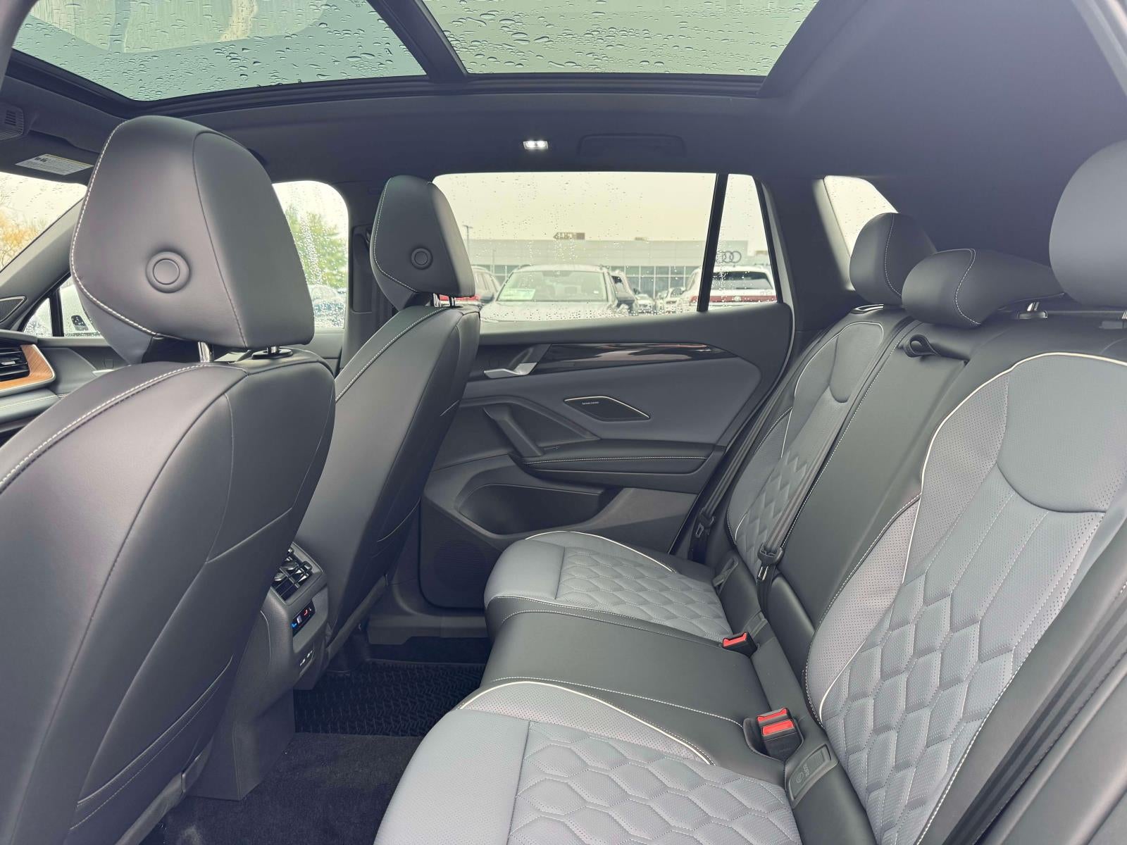 2026 Volkswagen Tiguan 2.0T SEL R-Line