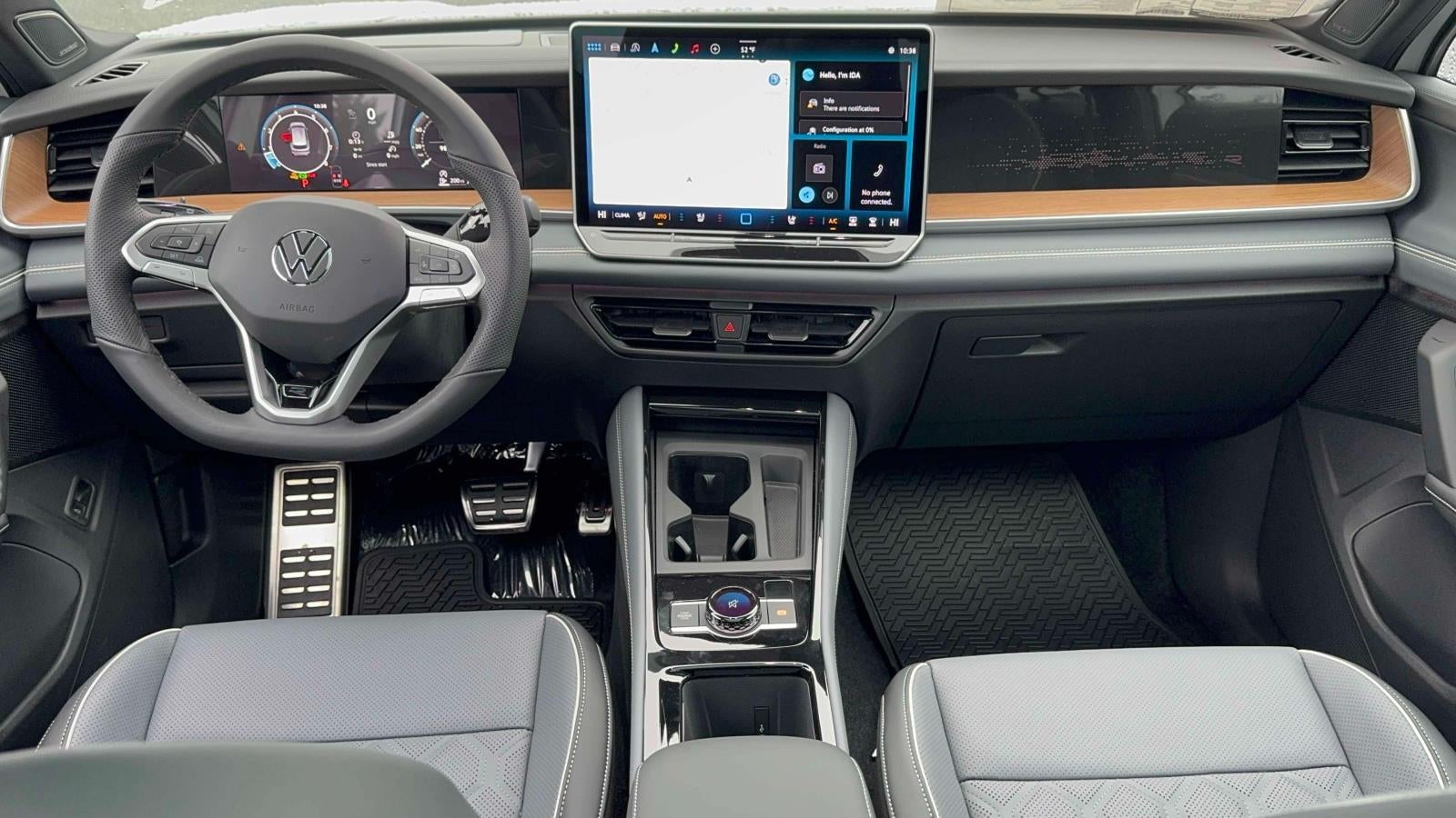 2026 Volkswagen Tiguan 2.0T SEL R-Line