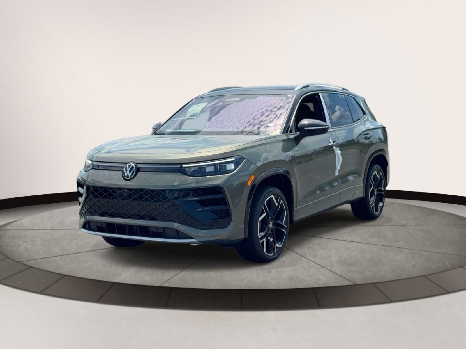 2026 Volkswagen Tiguan 2.0T SEL R-Line Turbo