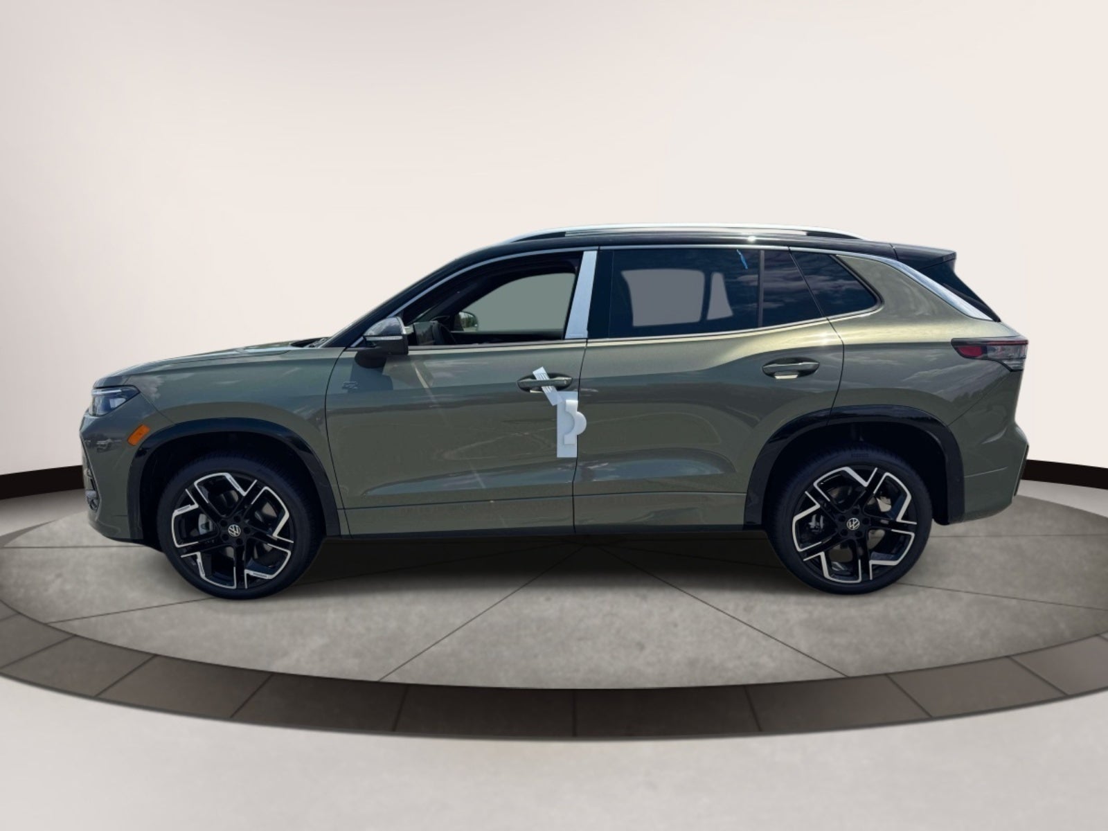 2026 Volkswagen Tiguan 2.0T SEL R-Line Turbo
