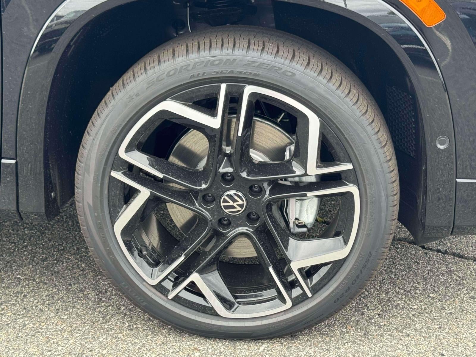 2026 Volkswagen Tiguan 2.0T SEL R-Line Turbo