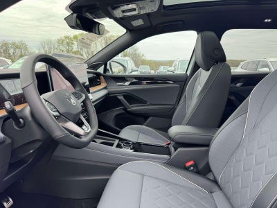 2026 Volkswagen Tiguan 2.0T SEL R-Line Turbo