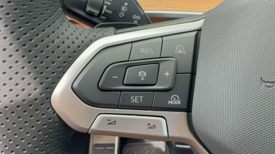 2026 Volkswagen Tiguan 2.0T SEL R-Line Turbo