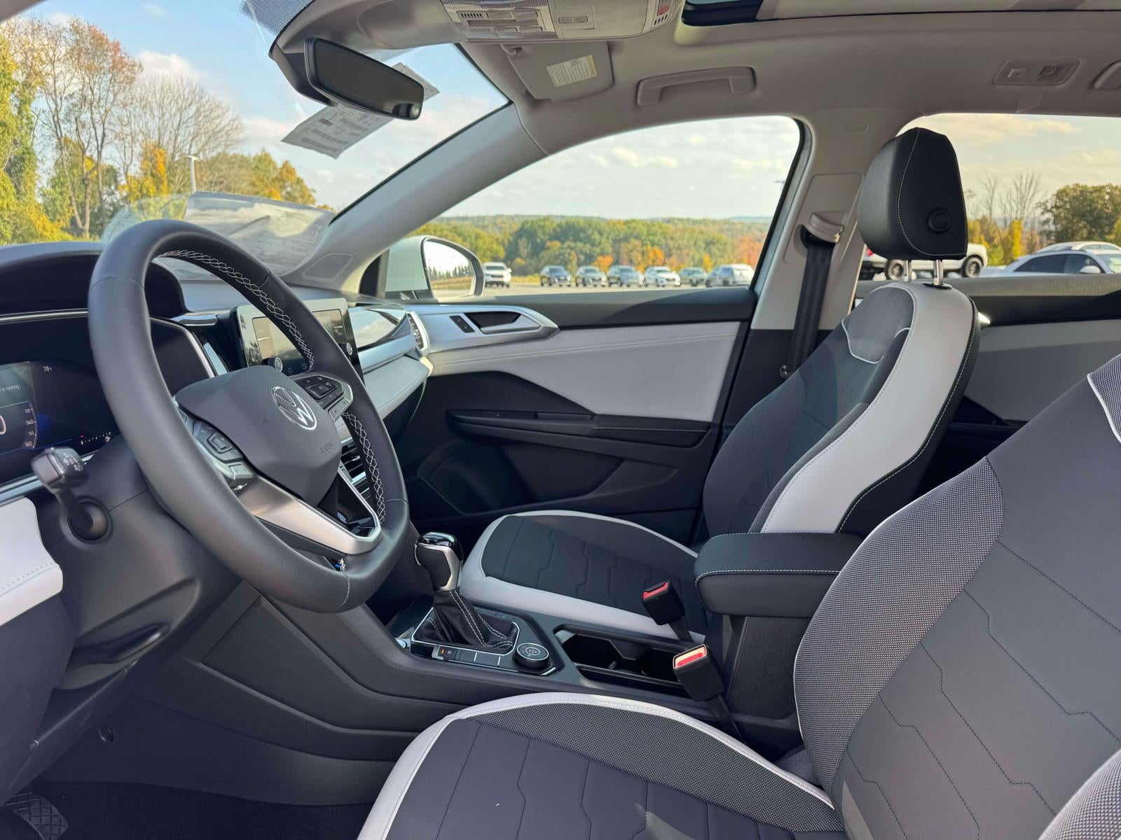 2027 Volkswagen Taos 1.5T SE