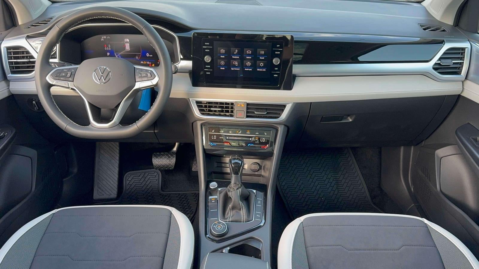 2027 Volkswagen Taos 1.5T SE