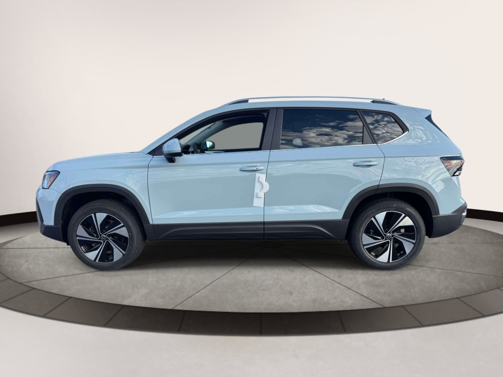2027 Volkswagen Taos 1.5T SE