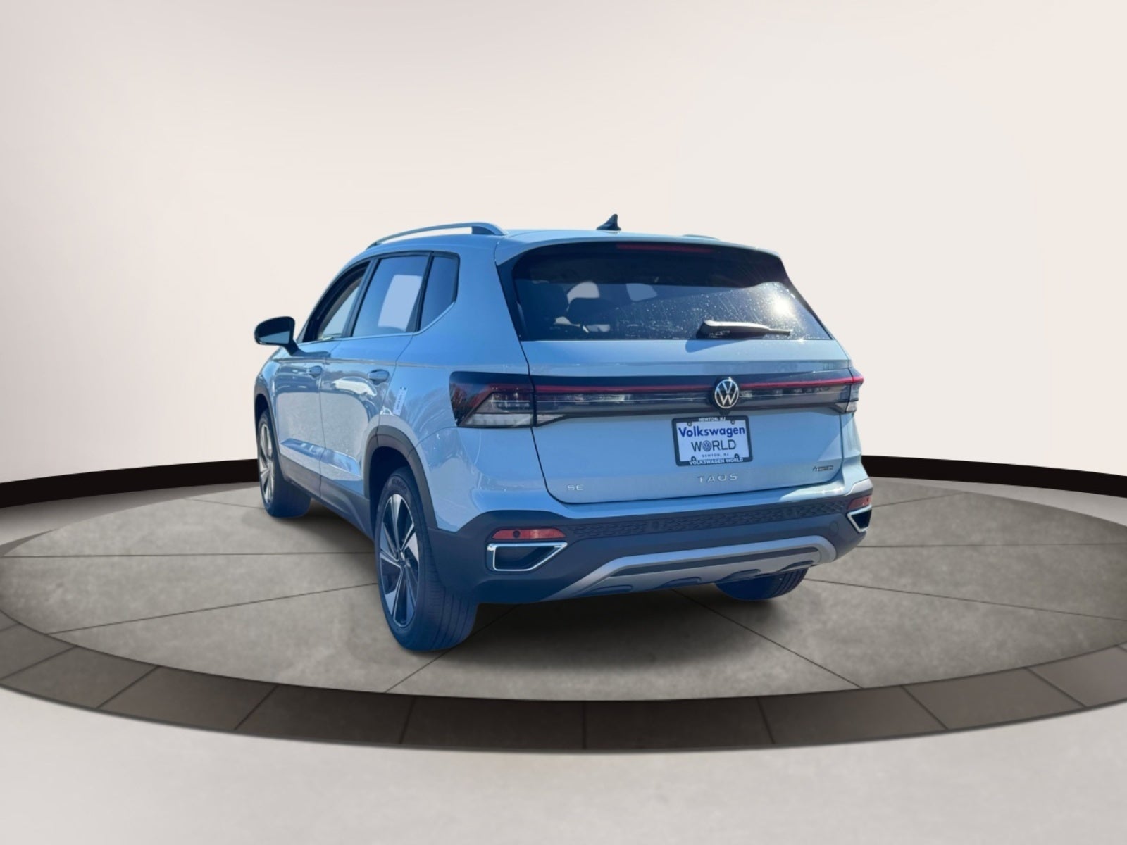 2027 Volkswagen Taos 1.5T SE
