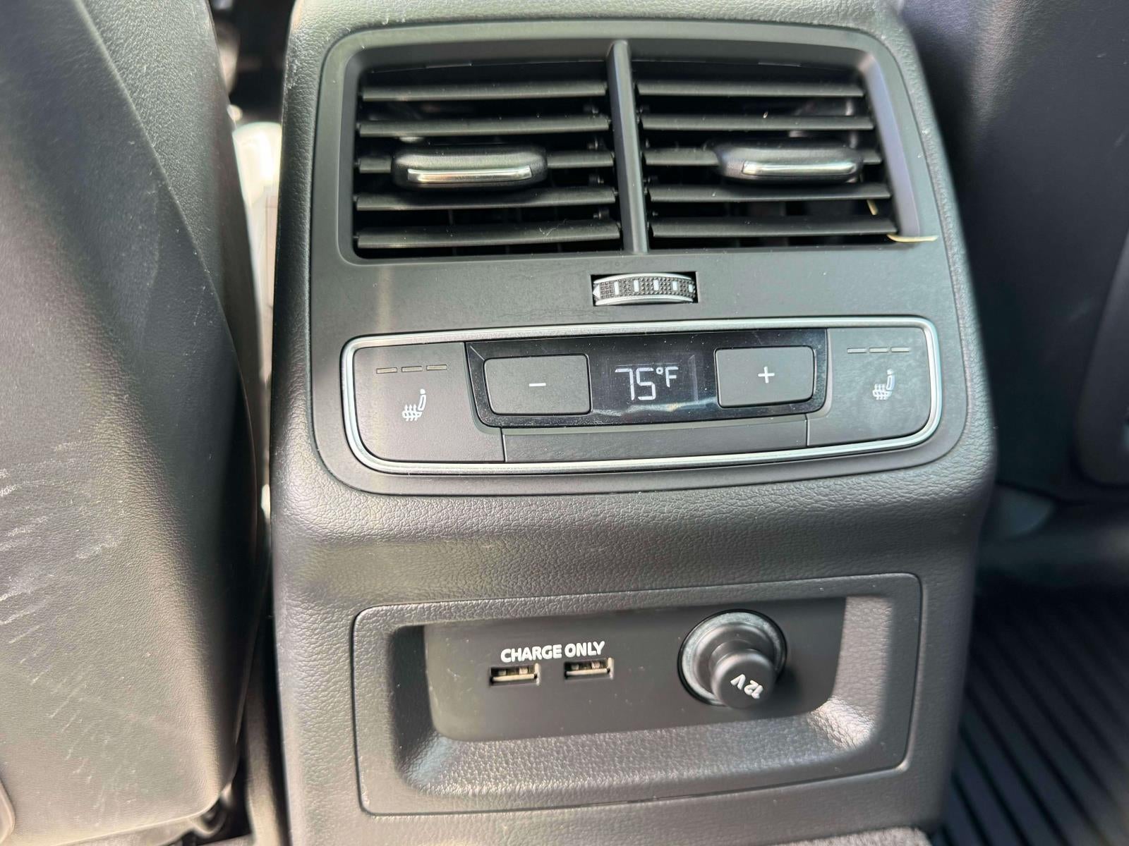 2023 Audi A4 Sedan 45 S line Prestige