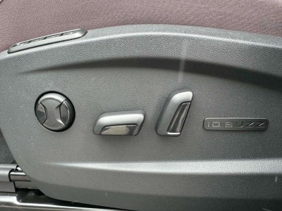 2025 Volkswagen ID. Buzz Pro S