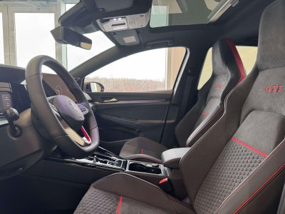 2026 Volkswagen Golf GTI 2.0T SE