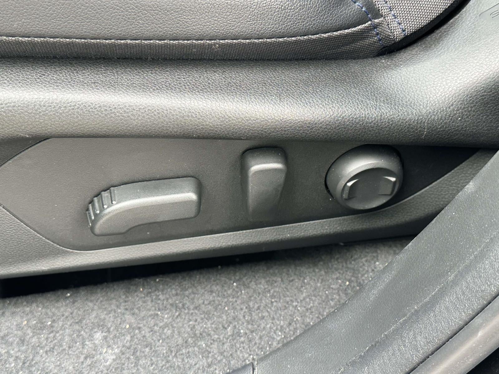 2025 Subaru Forester Premium AWD