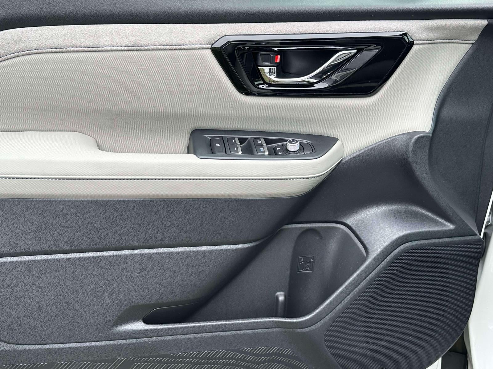 2025 Subaru Forester Limited Hybrid AWD