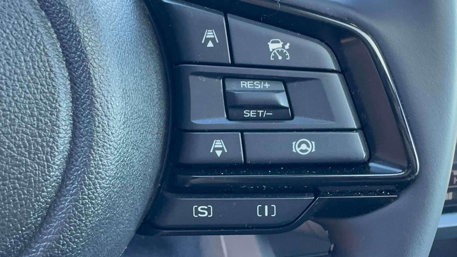 2025 Subaru Forester Premium Hybrid AWD