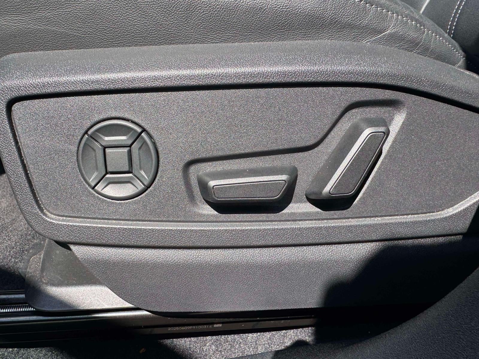 2025 Audi Q5 Premium 2.0 TFSI quattro