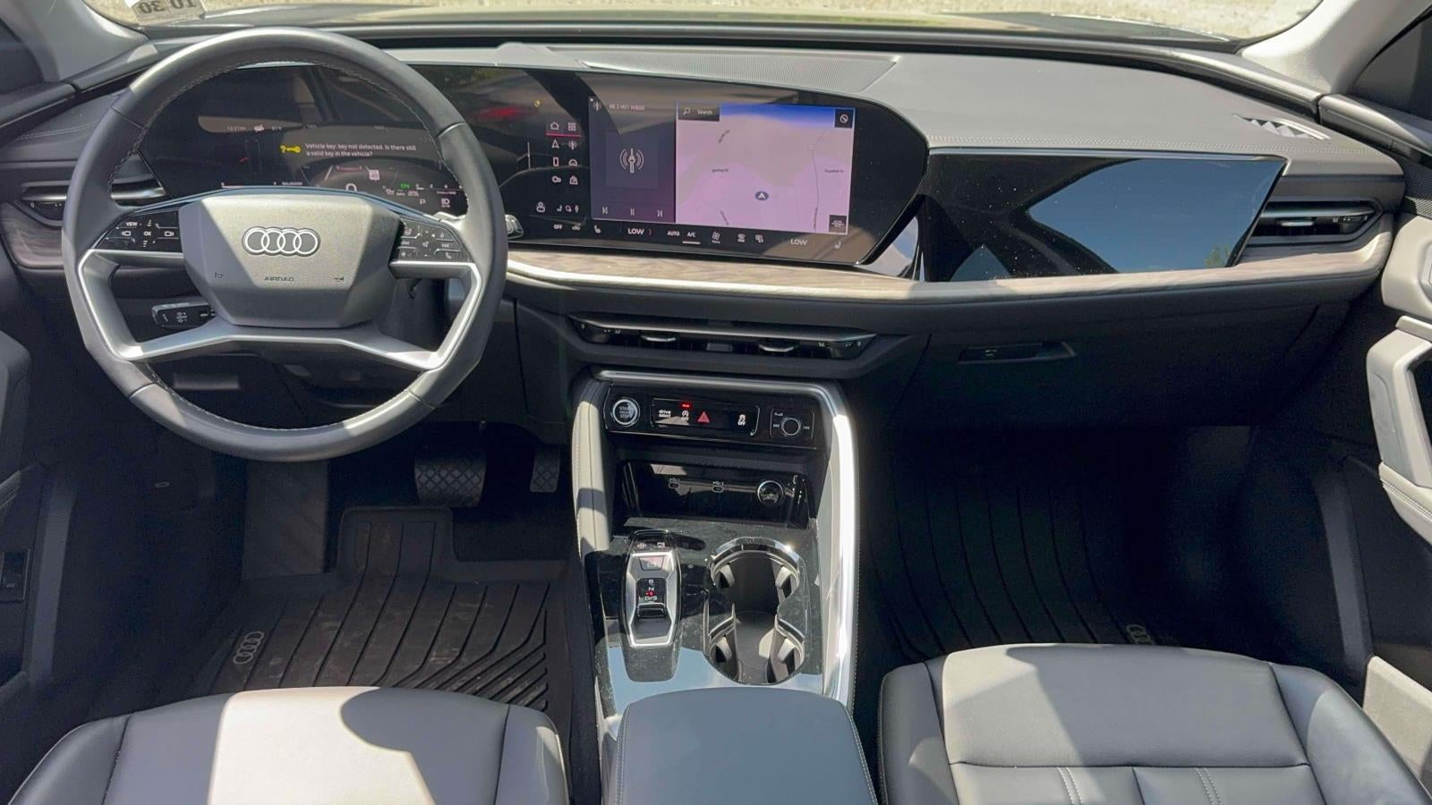 2025 Audi Q5 Premium 2.0 TFSI quattro