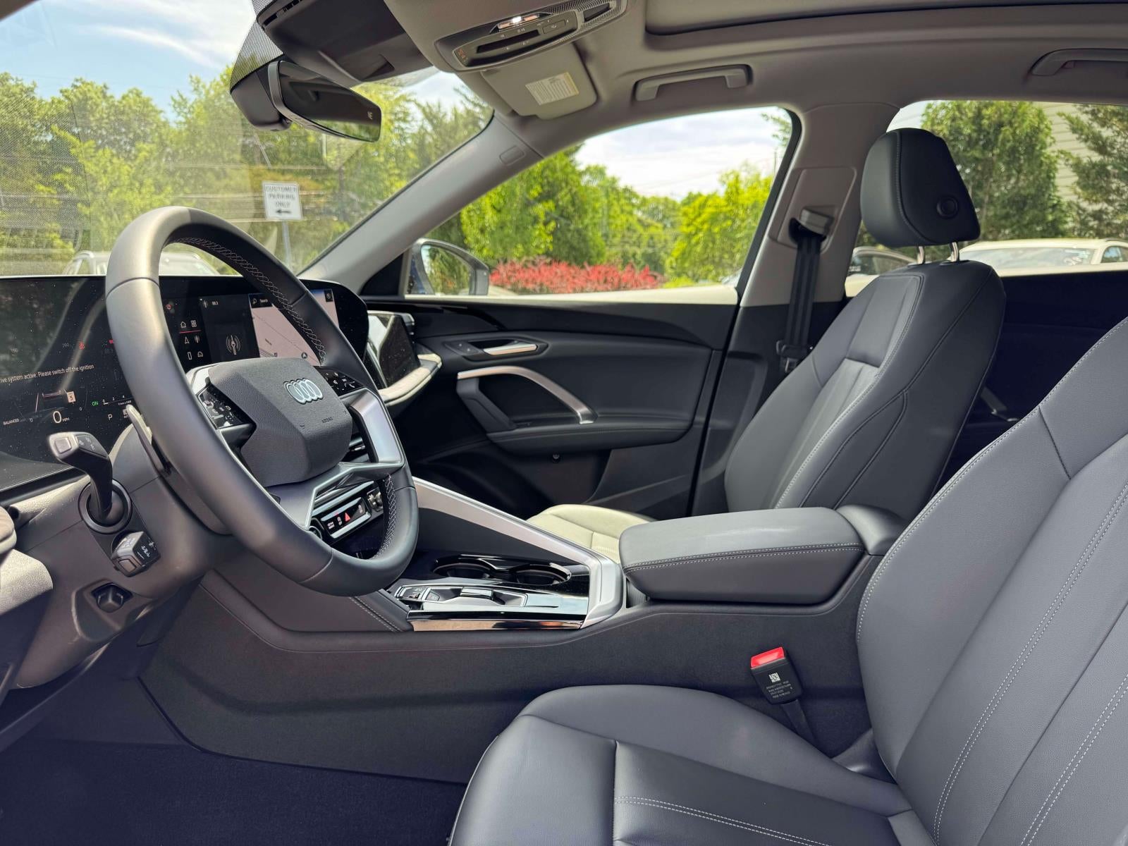 2025 Audi Q5 Premium 2.0 TFSI quattro