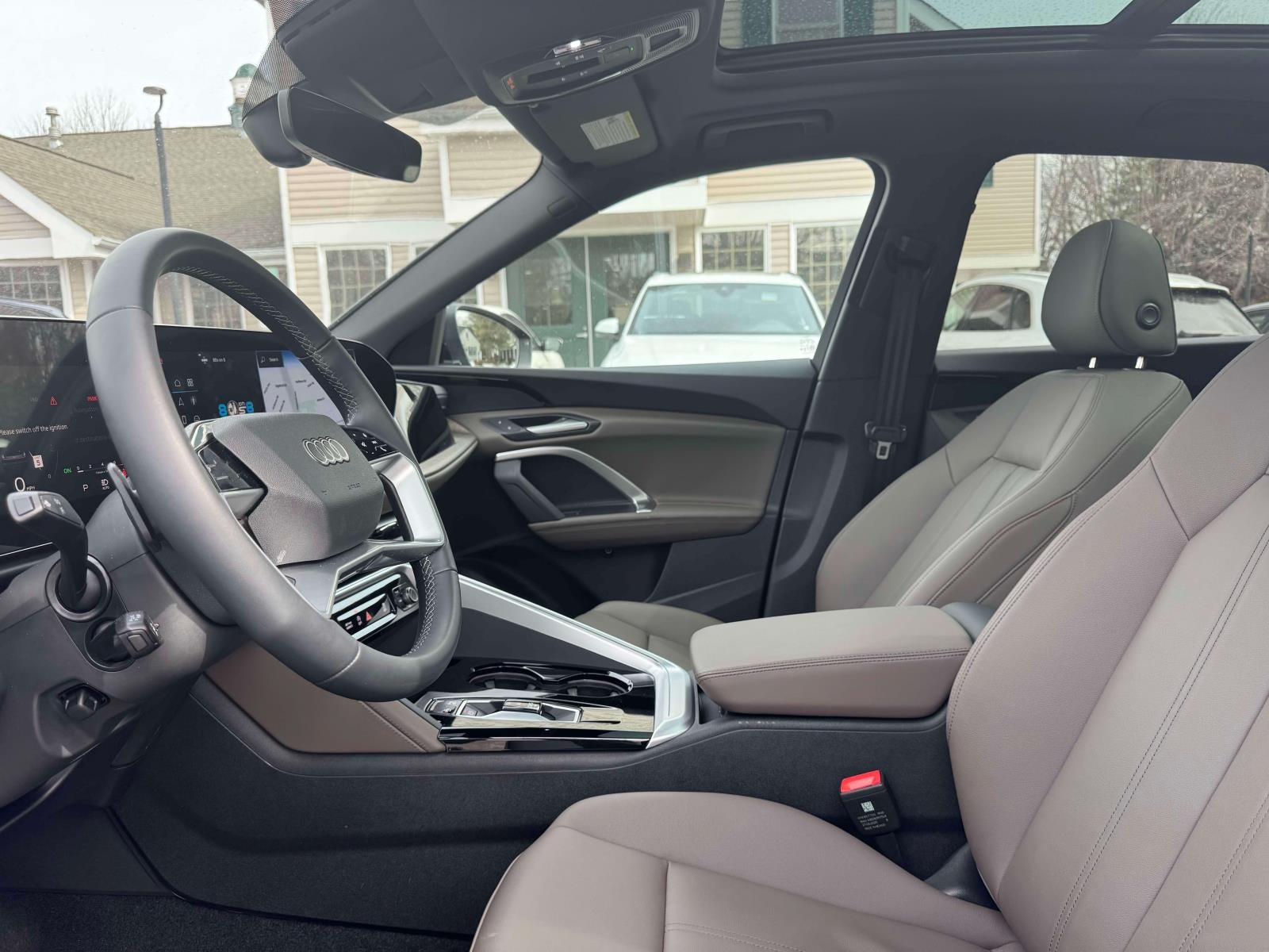 2025 Audi Q5 Premium 2.0 TFSI quattro