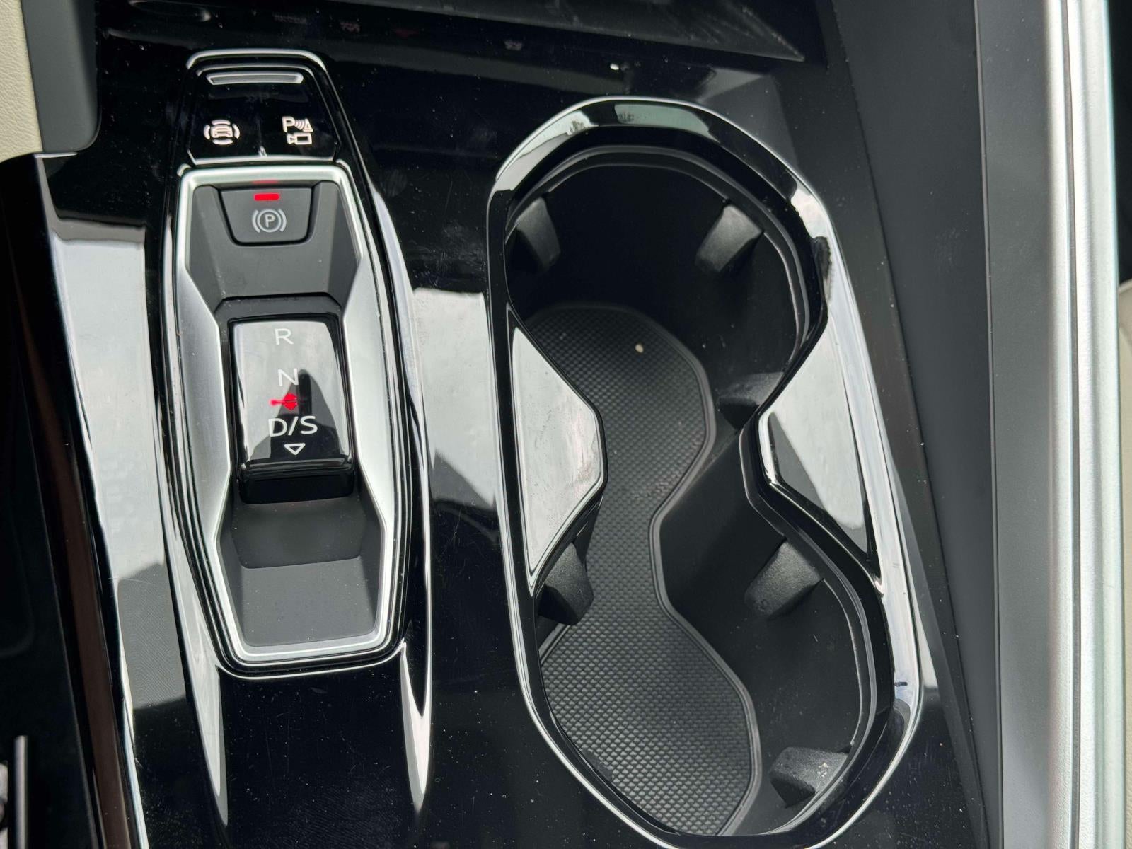 2025 Audi Q5 Premium 2.0 TFSI quattro