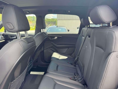 2025 Audi Q7 Premium 45 TFSI quattro