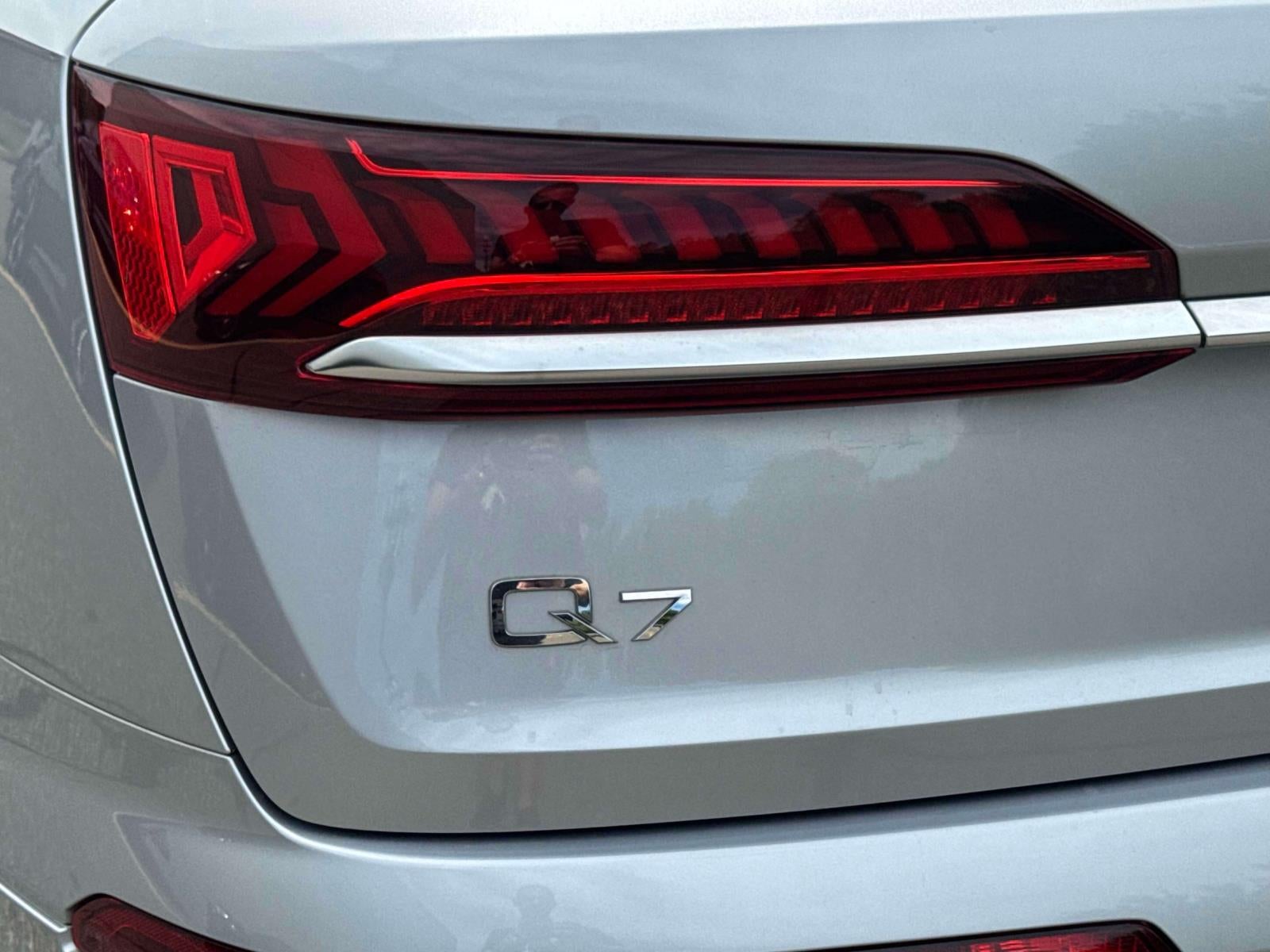 2022 Audi Q7 Premium Plus 55 TFSI quattro